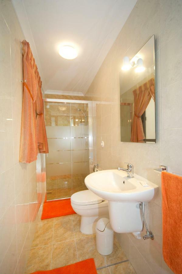 Sliema Duplex 1 Bedroom Apartment - Sleeps 4 Eksteriør billede